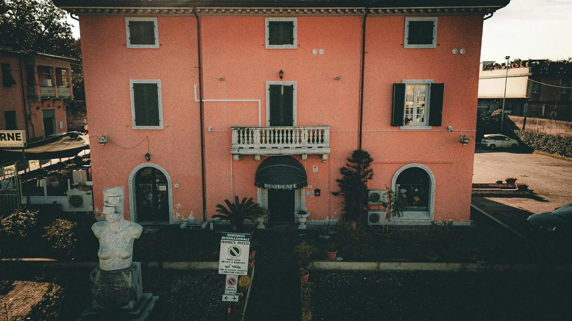 Residence Internazionale Pietrasanta 0*,